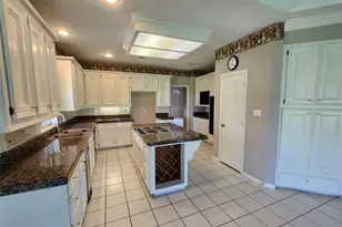 104 April Wind Dr S, Conroe, TX 77356 - Photo 16