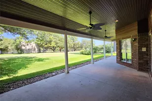 104 April Wind Dr S, Conroe, TX 77356 - Photo 34