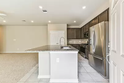 513 N 6th Street, La Porte, TX 77571 - Photo 4