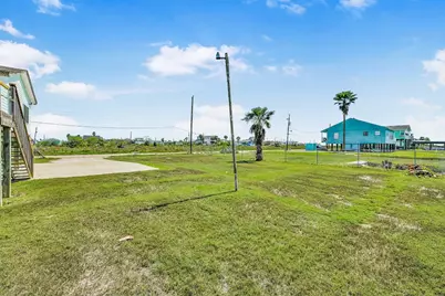 7016 E Hunter Drive, Hitchcock, TX 77563 - Photo 10