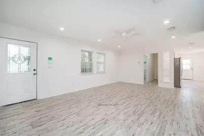 218 Ishmeal Street, Houston, TX 77076 - Photo 6