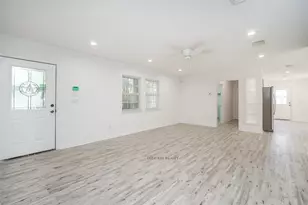 218 Ishmeal St, Houston, TX 77076 - Photo 6