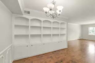 351 N Post Oak Ln, Houston, TX 77024 - Photo 12