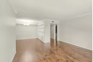 351 N Post Oak Ln, Houston, TX 77024 - Photo 14