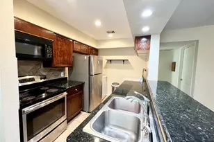 2626 Holly Hall St, Houston, TX 77054 - Photo 8