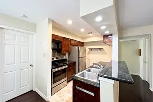 2626 Holly Hall St, Houston, TX 77054 - Photo 6