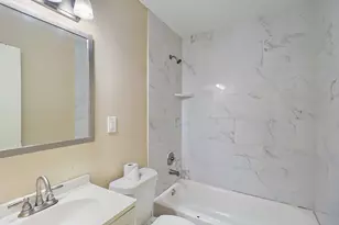 946 Milam St, Liberty, TX 77575 - Photo 16