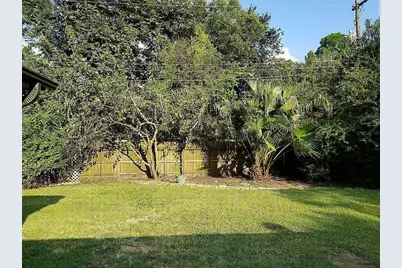 1126 Wisterwood Drive, Houston, TX 77043 - Photo 18