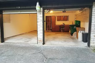 1126 Wisterwood Dr, Houston, TX 77043 - Photo 20