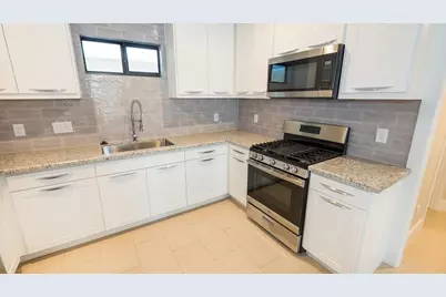 1301 Diez Street #D, Houston, TX 77023 - Photo 4