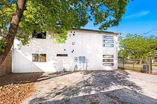 1301 Diez St, Houston, TX 77023 - Photo 2