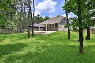 421 Rise Ln, Montgomery, TX 77316 - Photo 2