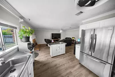 9107 Towerstone Court, Spring, TX 77379 - Photo 14