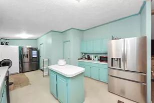 1240 Oliver Ln, Cleveland, TX 77328 - Photo 10