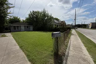 4606 Schroeder St, Houston, TX 77011 - Photo 2