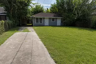 4606 Schroeder St, Houston, TX 77011 - Photo 1