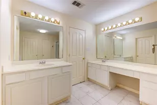 7611 S Linpar Ct, Houston, TX 77040 - Photo 30