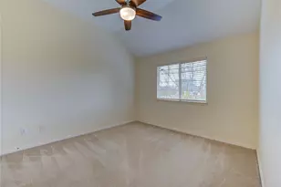 7611 S Linpar Ct, Houston, TX 77040 - Photo 32