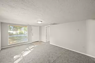 203 W Hart Ave, Pasadena, TX 77506 - Photo 6