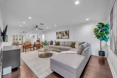 8702 Ilona Lane, Houston, TX 77025 - Photo 18