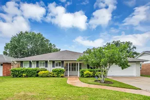 8702 Ilona Ln, Houston, TX 77025 - Photo 2