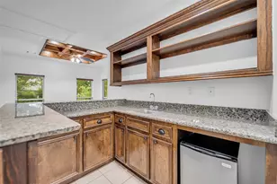8702 Ilona Ln, Houston, TX 77025 - Photo 30