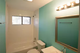 518 S Masonic St, Bellville, TX 77418 - Photo 28