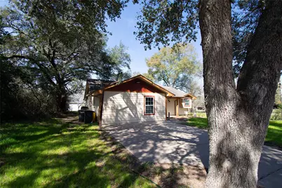 518 S Masonic Street, Bellville, TX 77418 - Photo 4