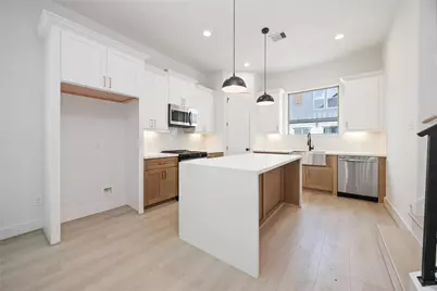 7803 Amelia Road #B, Houston, TX 77055 - Photo 12