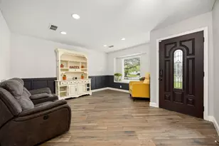 5934 Willowbend Blvd, Houston, TX 77096 - Photo 2