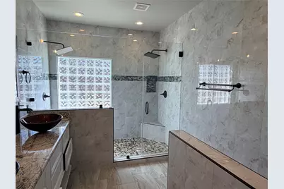 4715 Lunsford Hollow Lane, Friendswood, TX 77546 - Photo 6