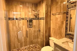 4715 Lunsford Hollow Ln, Friendswood, TX 77546 - Photo 14