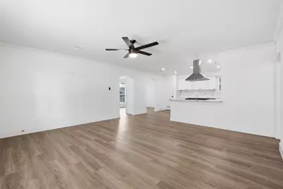 4510 Bungalow Lane, Houston, TX 77047 - Photo 6
