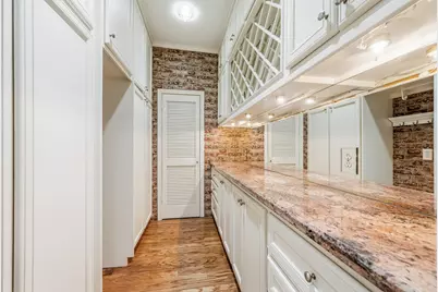 2111 N Galveston Avenue, Pearland, TX 77581 - Photo 32