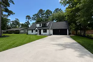 3004 Woodland Dr, Dickinson, TX 77539 - Photo 2