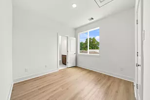 1658 W Tidwell Rd, Houston, TX 77091 - Photo 26