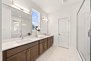 1658 W Tidwell Rd, Houston, TX 77091 - Photo 24