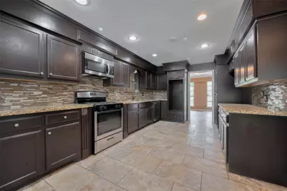 15509 Lakeview Drive, Jersey Village, TX 77040 - Photo 12