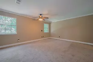 15509 Lakeview Dr, Jersey Village, TX 77040 - Photo 18