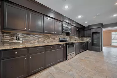 15509 Lakeview Drive, Jersey Village, TX 77040 - Photo 14