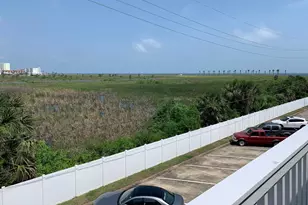 3506 Cove View Blvd, Galveston, TX 77554 - Photo 18