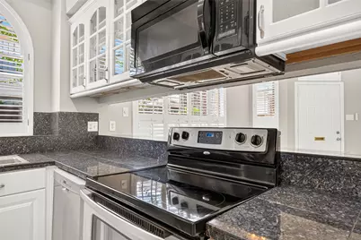 8888 Benning Drive #204, Houston, TX 77031 - Photo 16