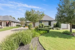 2932 Boxelder Dr, Bryan, TX 77807 - Photo 4