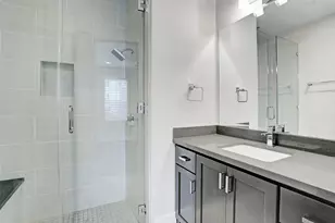 125 Arnold St, Houston, TX 77007 - Photo 10