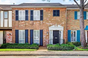 1260 Fountain View Dr, Houston, TX 77057 - Photo 1