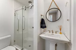 1260 Fountain View Dr, Houston, TX 77057 - Photo 8
