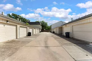 1260 Fountain View Dr, Houston, TX 77057 - Photo 42