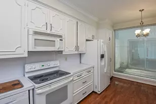 9703 Briar Forest Dr, Houston, TX 77042 - Photo 12