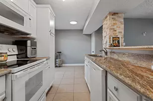 6111 Beverly Hill St, Houston, TX 77057 - Photo 6