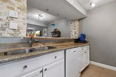 6111 Beverly Hill Street #50, Houston, TX 77057 - Photo 6